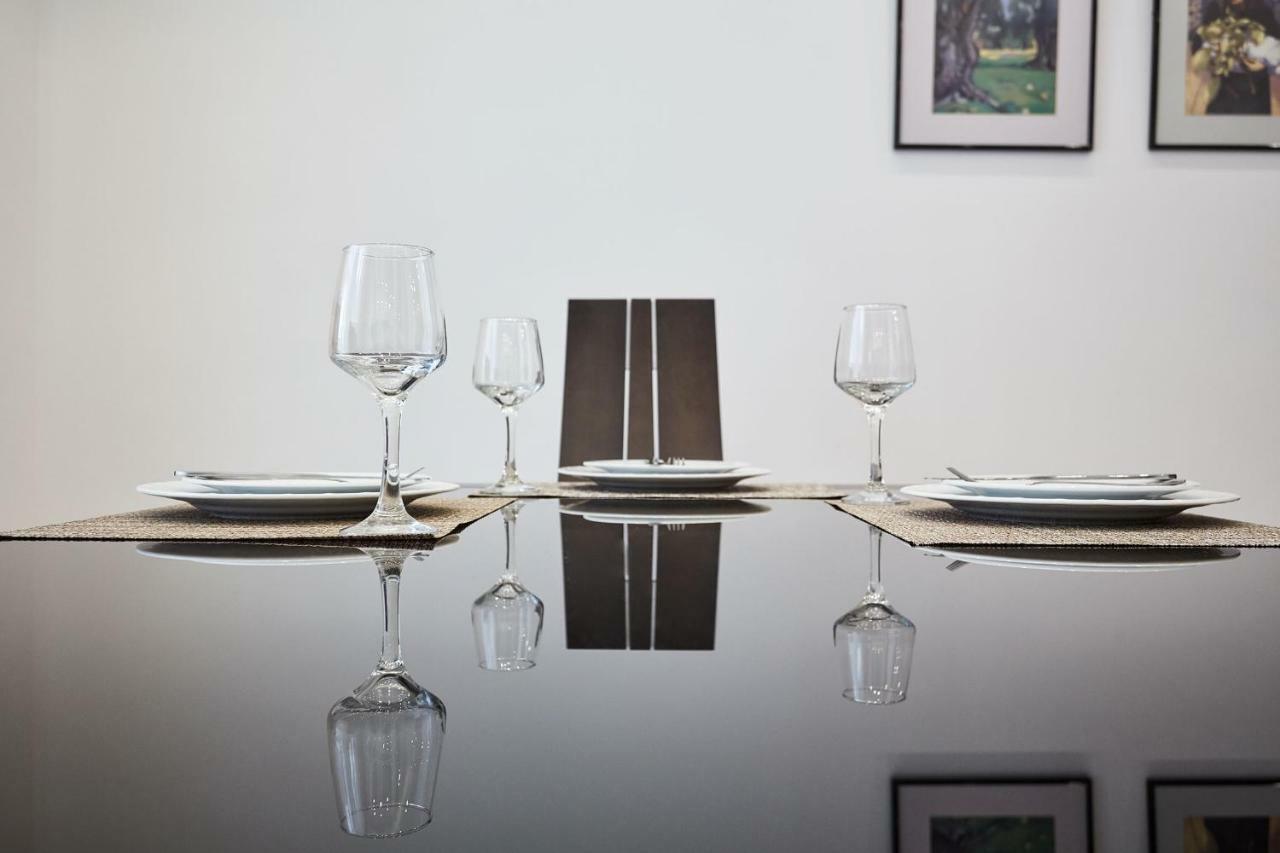 Luxurious Spacious Apt Next To Hilton Hotel Athene Buitenkant foto