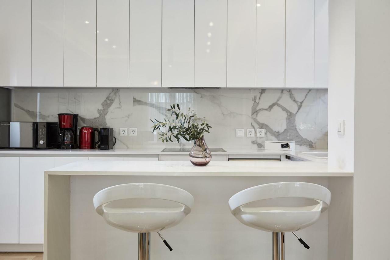 Luxurious Spacious Apt Next To Hilton Hotel Athene Buitenkant foto